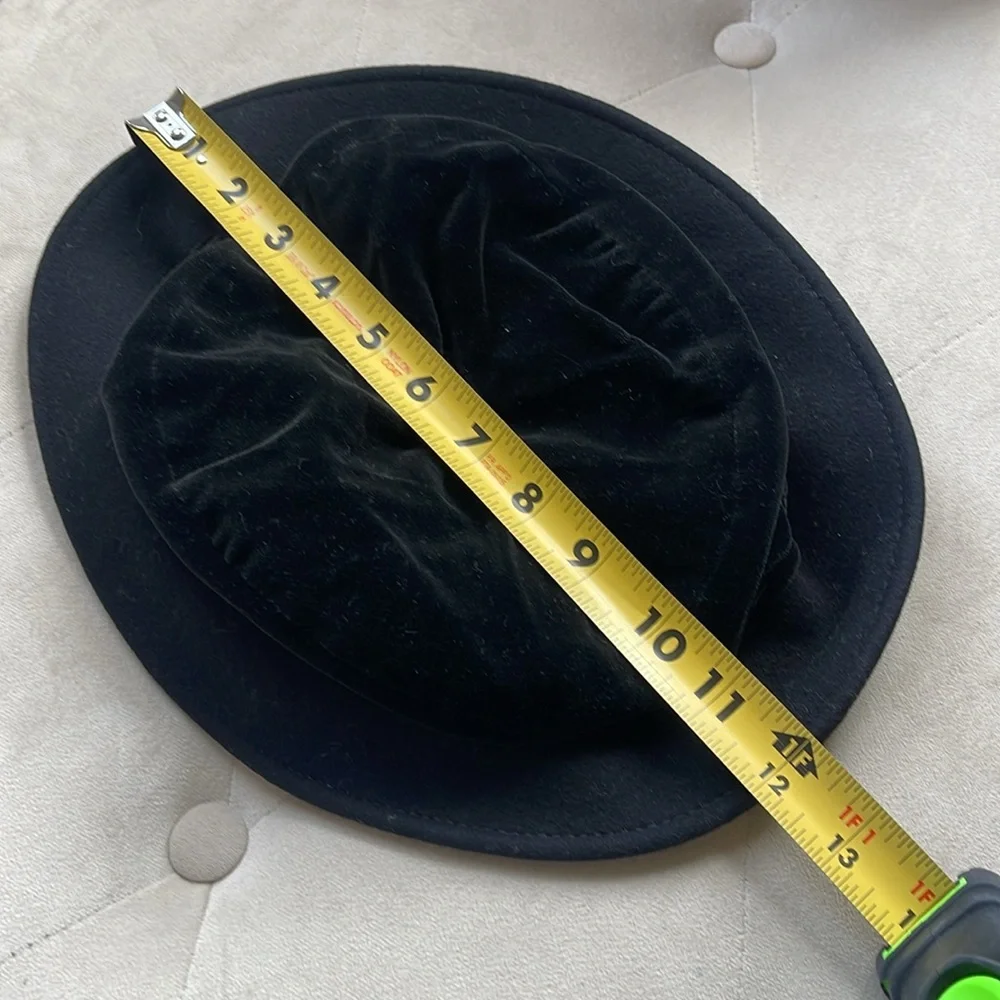 Eric Javits “Lily” velvet and wool hat - Picture 7 of 8